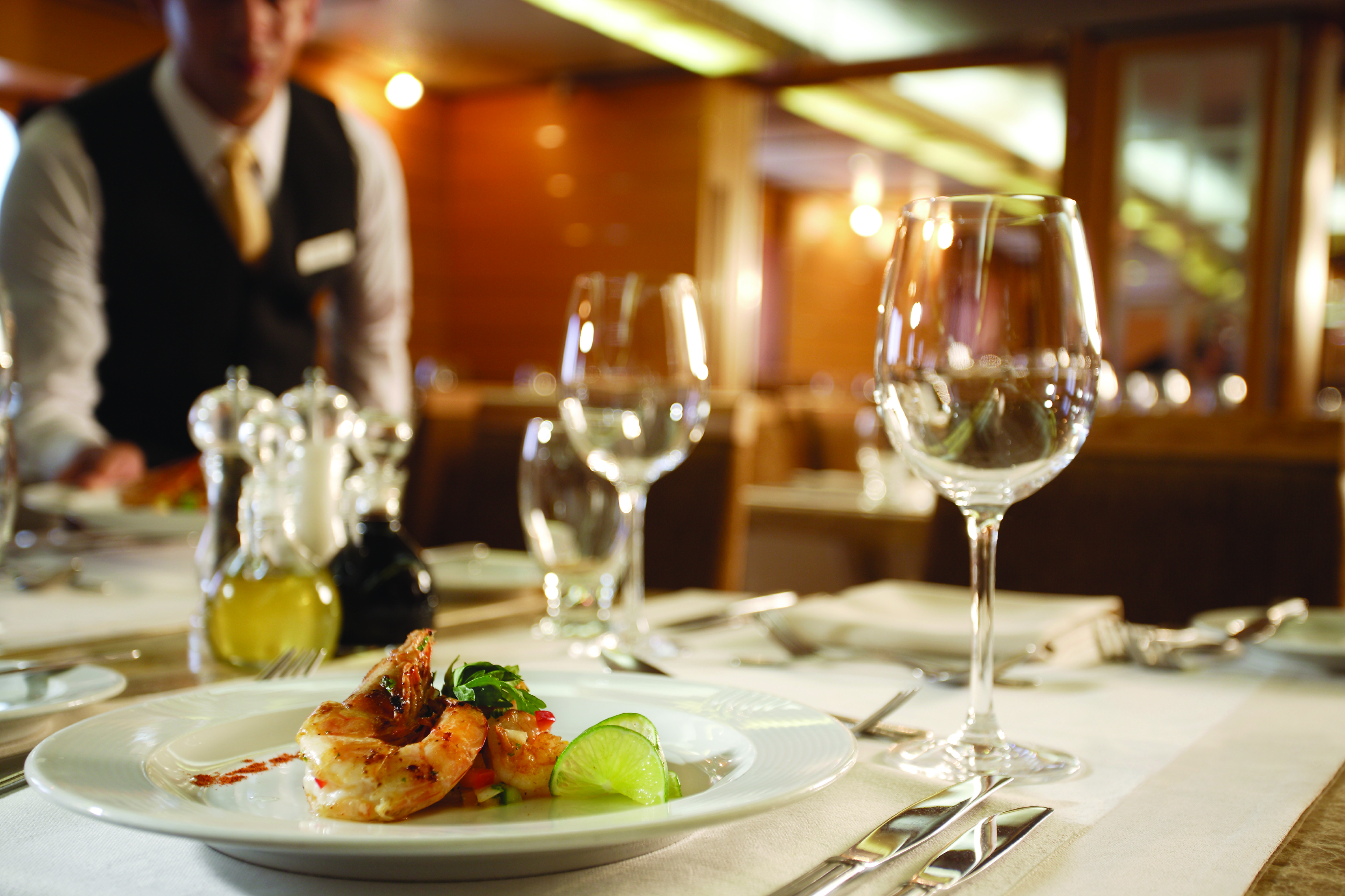 Silversea Cruises Silver Explorer Interior The Restaurant 1.jpg